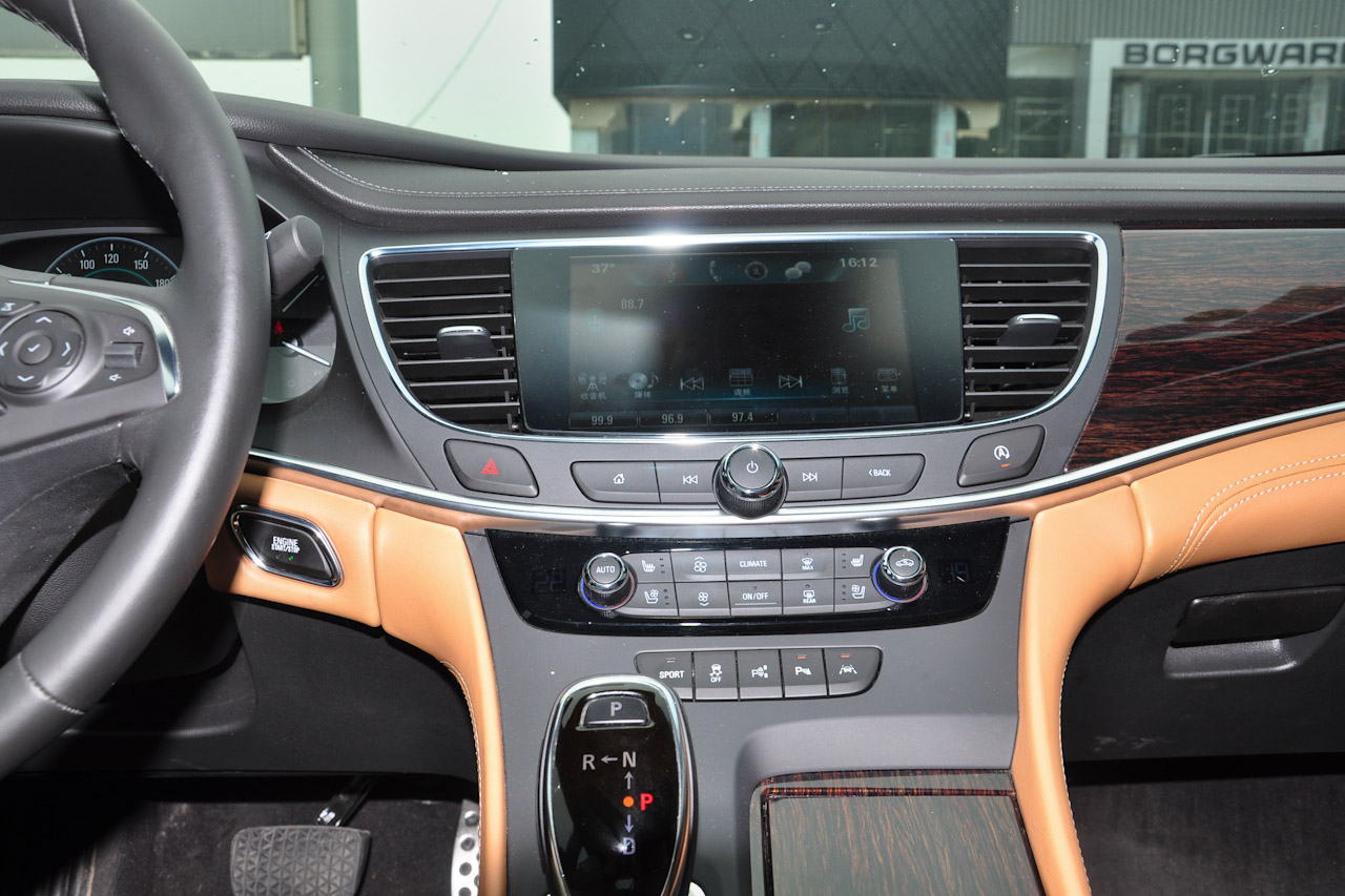 2016款君越2.0T自动旗舰型28T