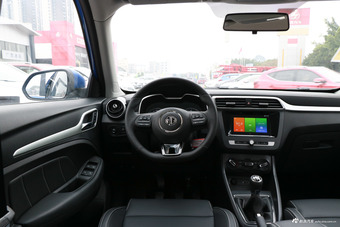 2017款名爵ZS 1.5L手动精英版 