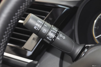 2015款思铂睿2.0L自动典藏版EXi-L