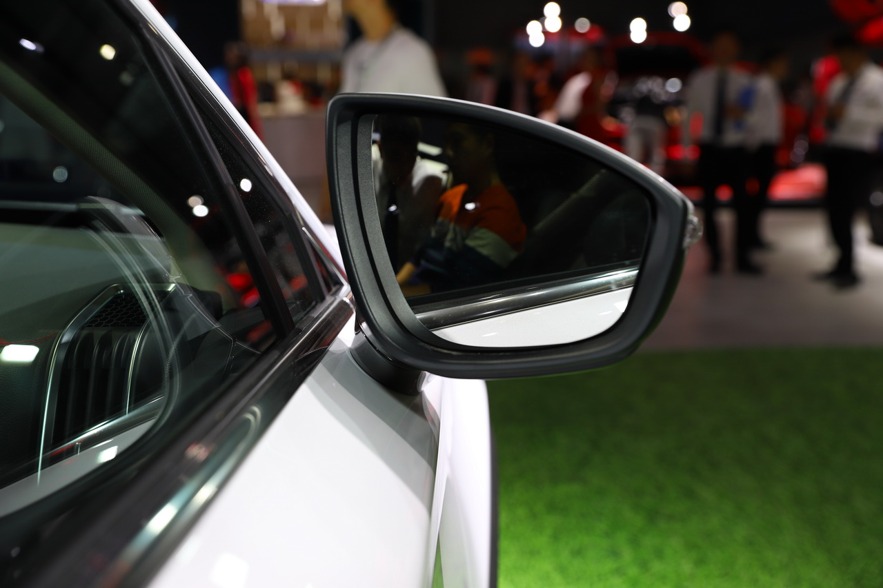 2018广州车展实拍：比亚迪唐DM五座版