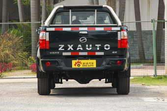 2015款中兴威虎TUV 2.8T手动柴油两驱超值版大双