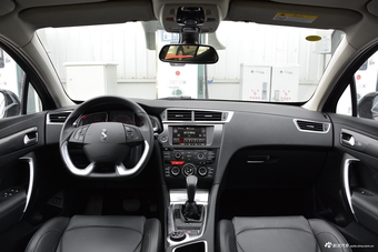 2017款DS 6 1.6T自动豪华版THP160图片