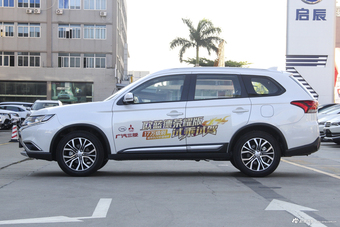 2018款欧蓝德2.0L自动两驱荣耀版5座