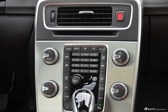 2018款沃尔沃S60L 2.0T自动T4智远进取版