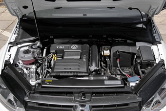 2017款高尔夫1.4T自动舒适百万辆纪念版230TSI图片