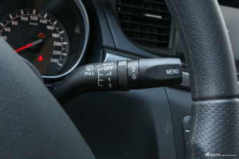 2016款奔腾B50 1.6L手动豪华型