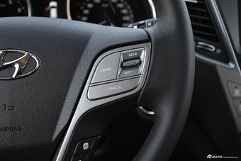 2017款全新胜达2.4L手动两驱智能型5座