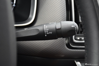 2017款雪铁龙C6 1.8T自动尊贵型