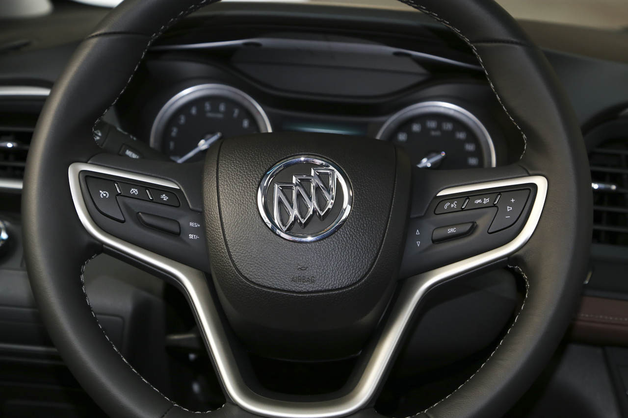 2018款别克GL6 1.3T自动18T豪华型6座 