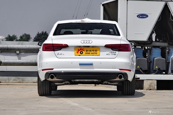2017款奥迪A4L Plus 2.0T自动40TFSI风尚型