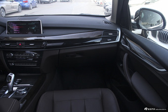 2017款 宝马X5 2.0T 自动xDrive28i