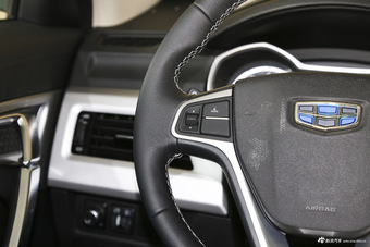 2016款吉利博越2.0L手动智尚型