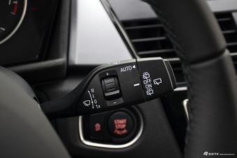 2016款宝马218i 时尚型