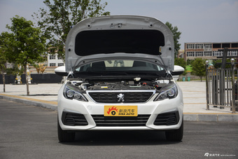 2016款标致308 1.6L手动时尚版