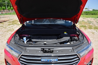 2018款哈弗H6 换代2.0T自动豪华型蓝标