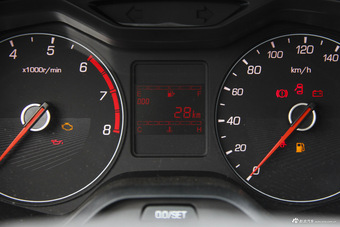 2016款宝骏310 1.2L手动舒适型