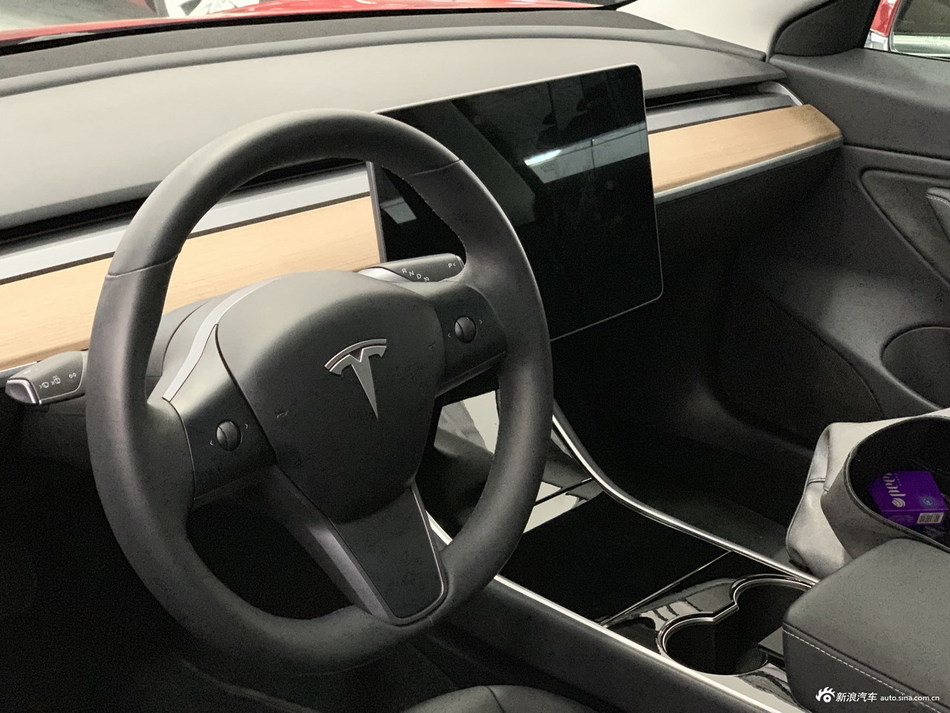 特斯拉Model 3新能源热销中 欲购从速