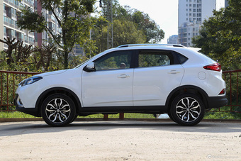 2017款锐腾1.5T 20T自动豪华版