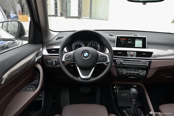 2019款宝马X1 2.0T自动xDrive20Li尊享型