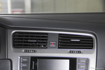 2016款高尔夫1.4T自动豪华型