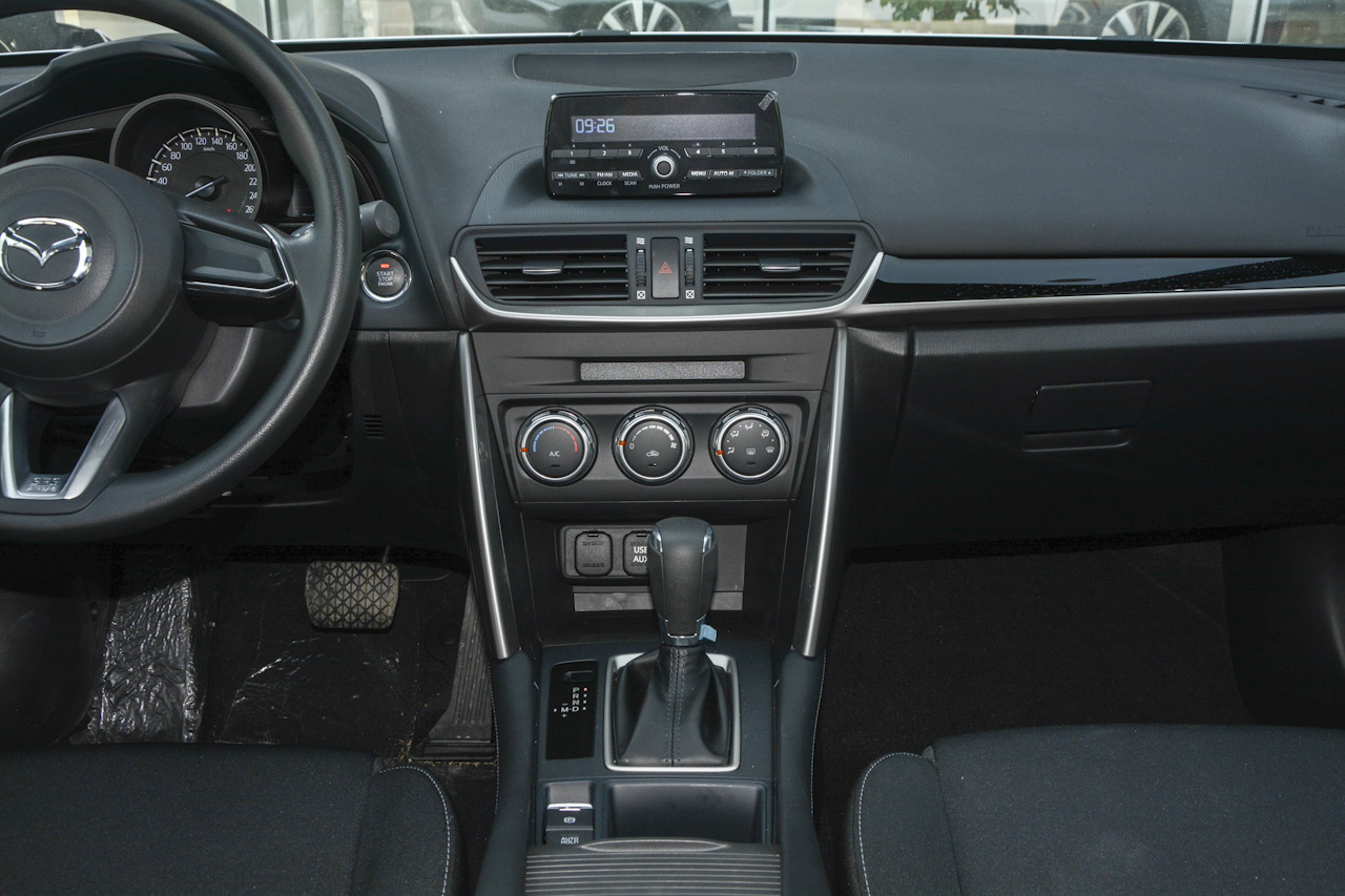 2018款马自达CX-4 2.0L自动两驱蓝天领先版