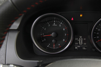 2017款哈弗H6运动版1.5T自动两驱尊享型红标