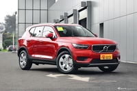 2019款沃尔沃XC40 2.0T四驱正午熔岩红T4