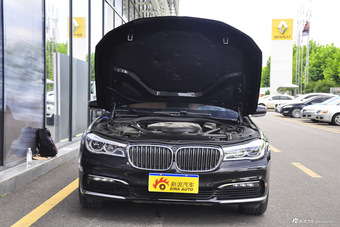 2017款宝马7系730Li 2.0T自动豪华型
