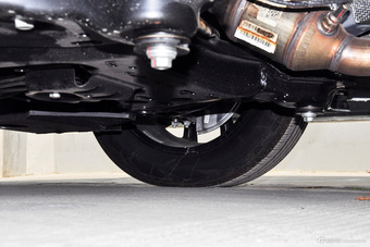 2016款众泰T600 2.0T自动旗舰型运动版