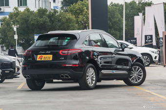 2017款众泰SR9 2.0T自动极致之心版