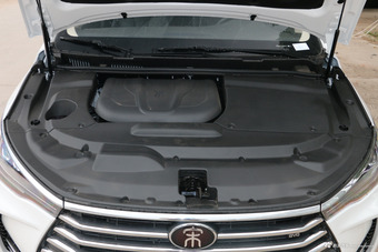 2018款比亚迪宋MAX 1.5T自动智联豪华型6座