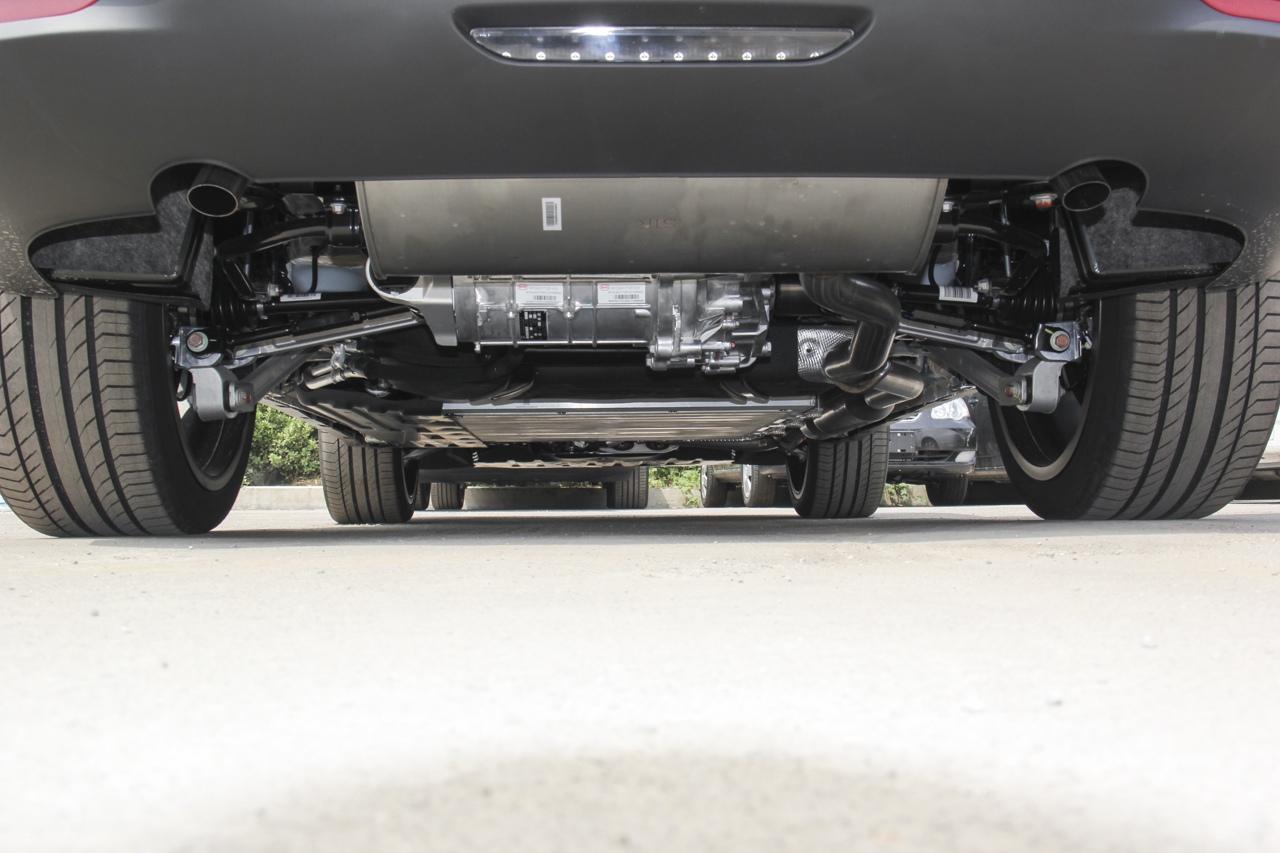 2018款比亚迪唐新能源2.0T全时四驱智联创享型7座