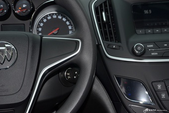 2017款君威1.6T自动领先技术型