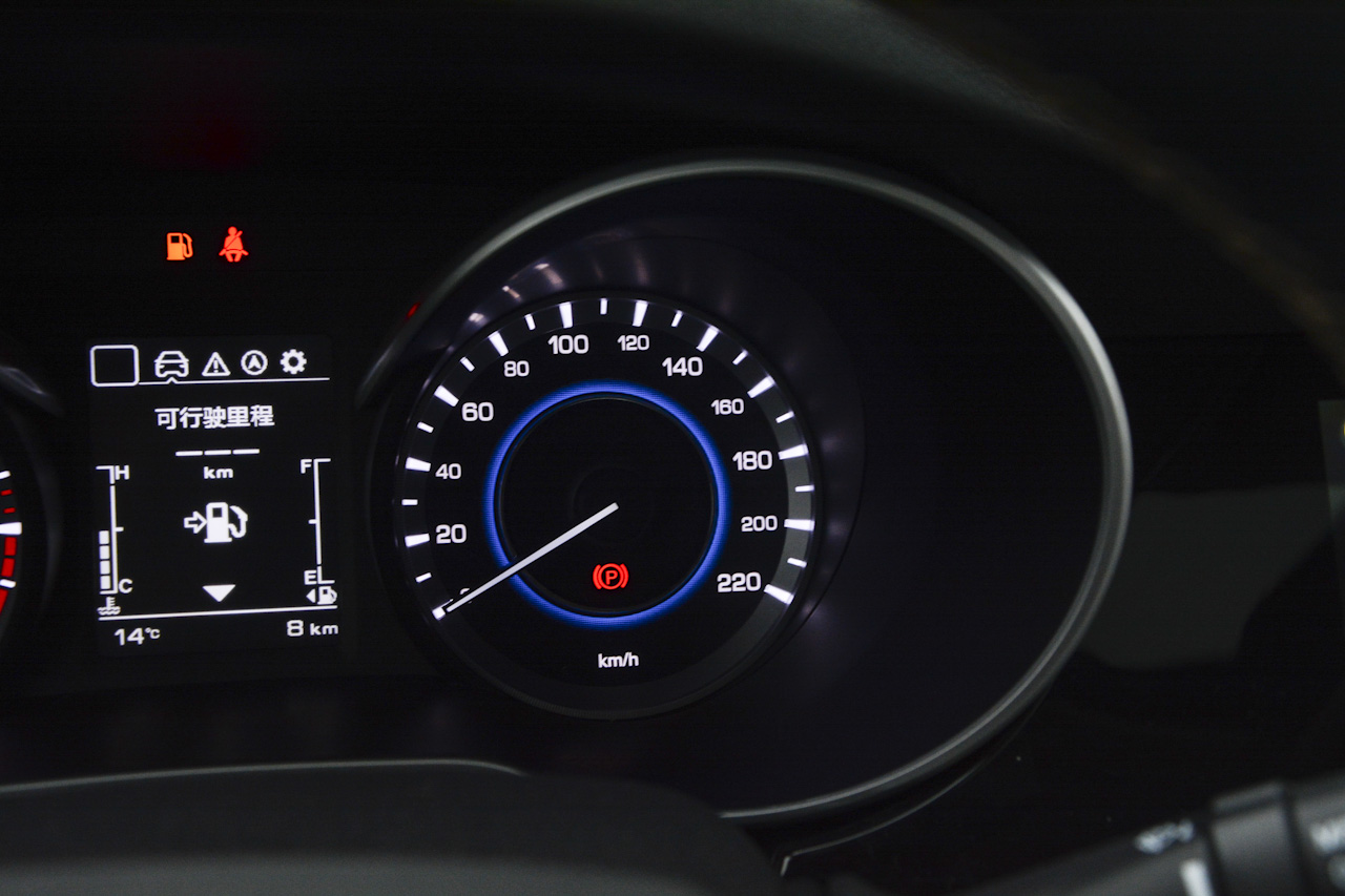 2018款逸动1.6L GDI手动尊尚型