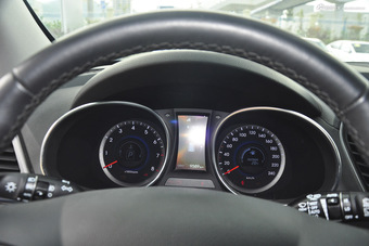 2015款全新胜达2.0T自动两驱智能型 5座