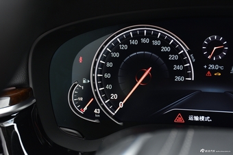 2018款宝马5系2.0T自动525Li 豪华套装