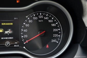 2017款奔腾X80 1.8T自动运动型