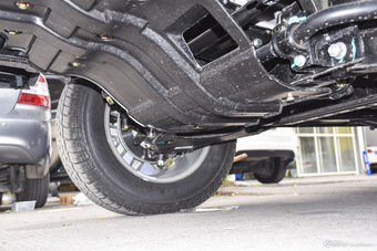 2016款北京BJ40L 2.3T自动四驱尊享版