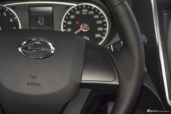 2016款陆风X5 Plus 1.5T手动创领版