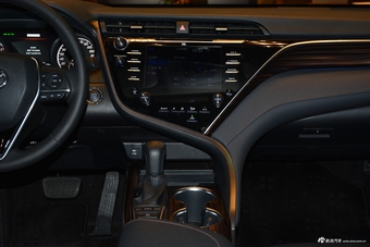 2018款凯美瑞2.5L 基本型