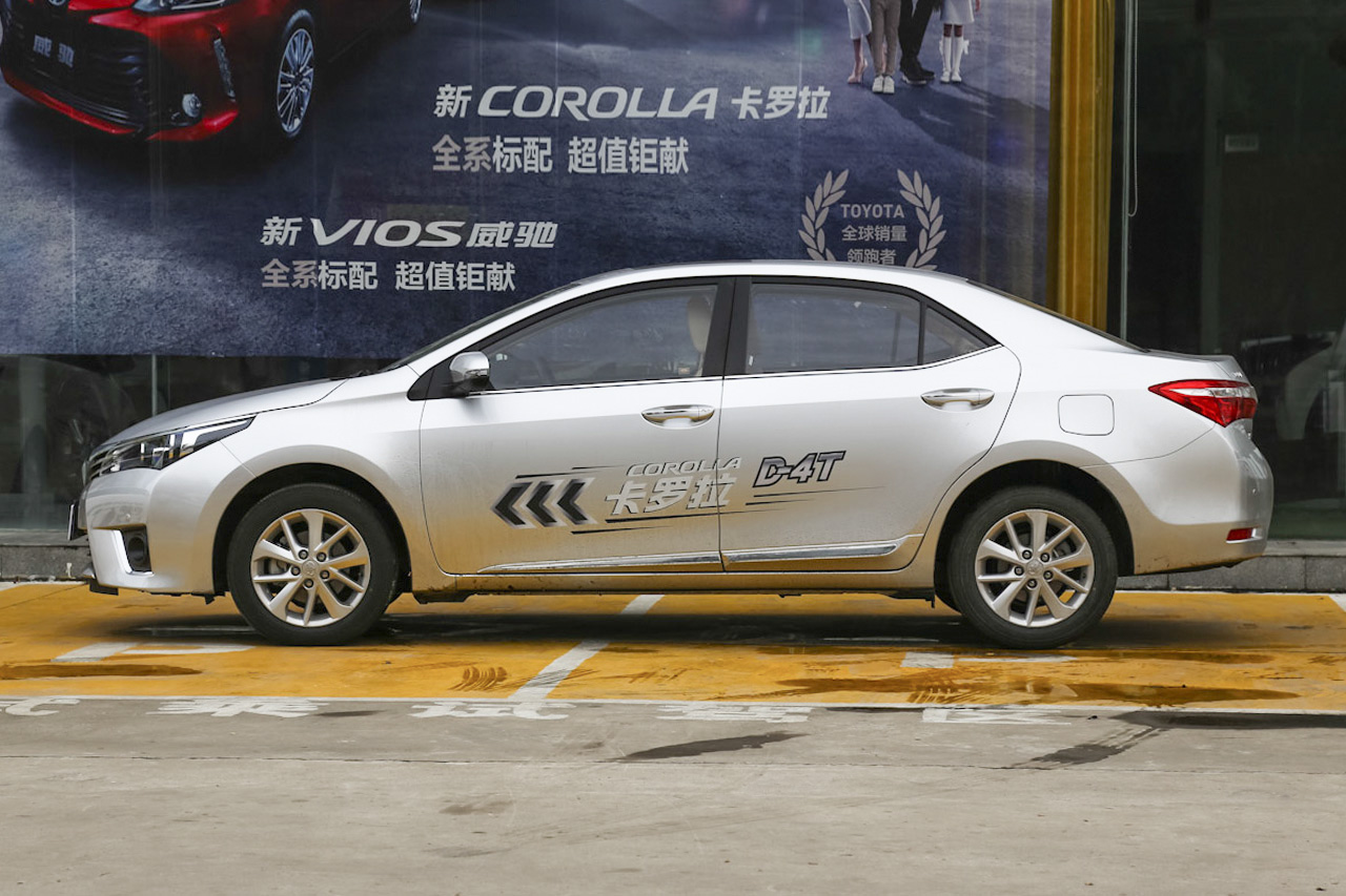 2017款卡罗拉1.2T自动GL-i真皮版