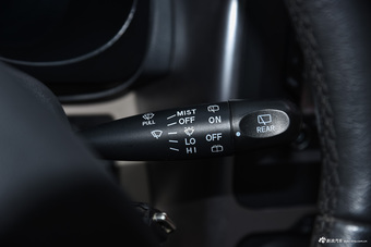 2016款瑞虎3 1.6L自动尊尚版