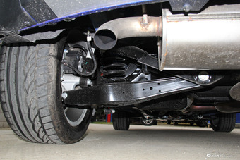 2016款驭胜S330 1.5T自动两驱旗舰版