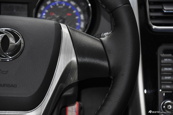 2016款风行S500 1.5L手动豪华型