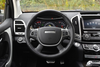 2017款哈弗H9 2.0T自动柴油舒适型5座