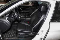 2017款本田UR-V 1.5L 240TURBO自动两驱豪华版