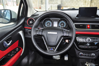 2016款哈弗H1 1.5L自动舒适型蓝标改款 钛白