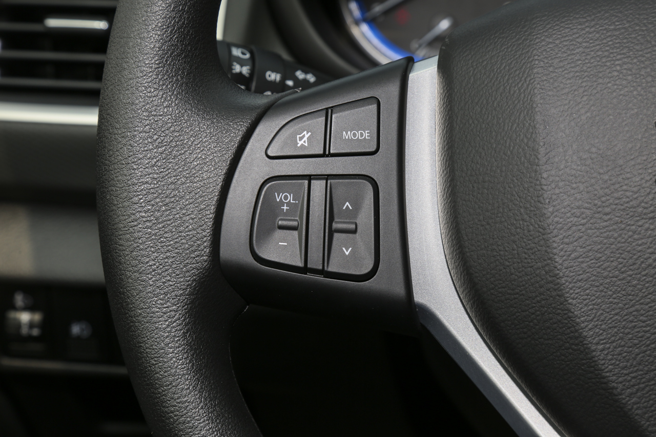 2015款锋驭1.6L手动进取型 珠光白