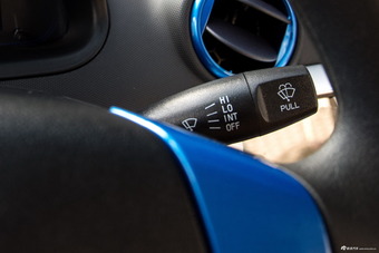 2017款奔奔mini-e 舒适型