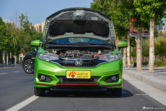 2018款飞度1.5L CVT潮跑+版